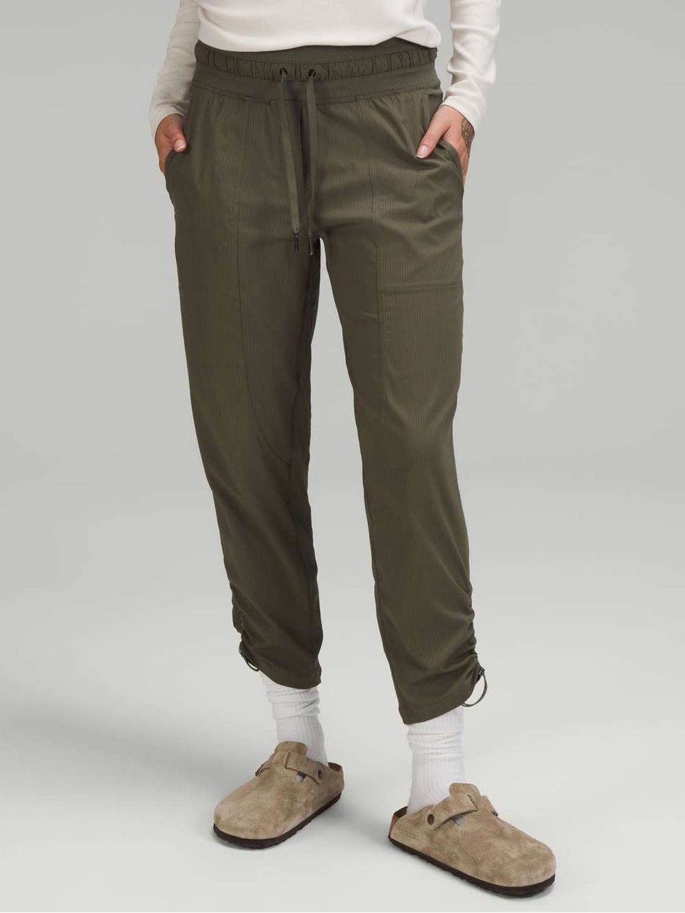 Lululemon Dance Studio Mid-Rise Cropped Pant 25" Size 2 Army Green LW6CDQS